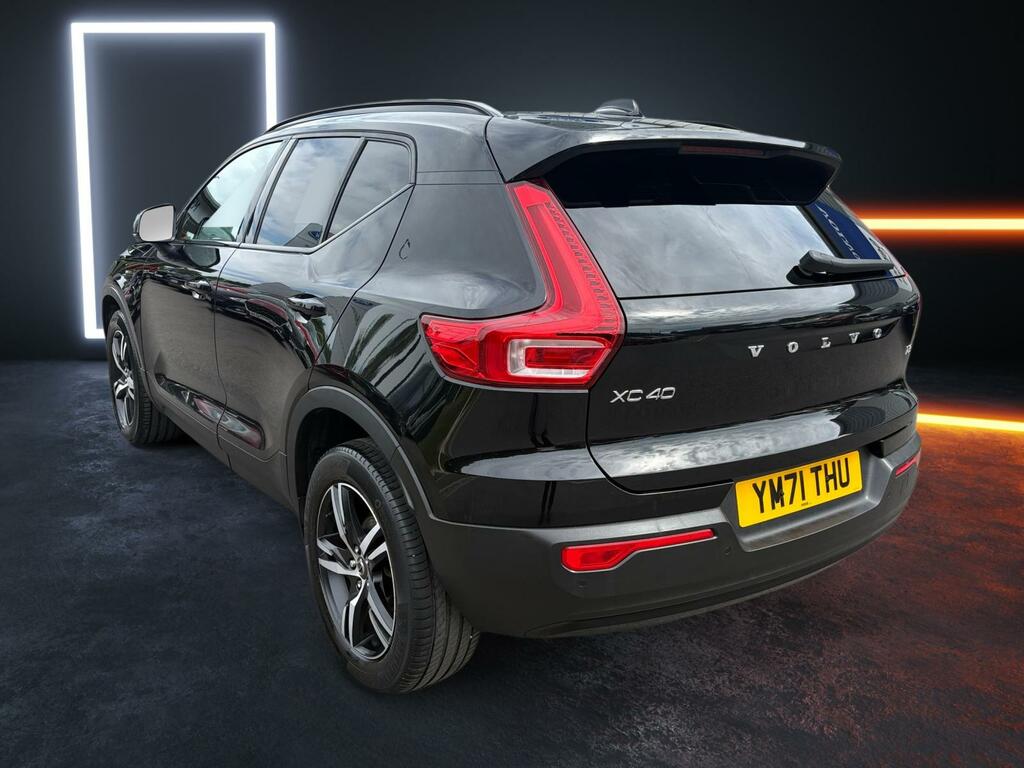 Volvo XC40 1.5 T3 163 R Design YM71THU Black #3