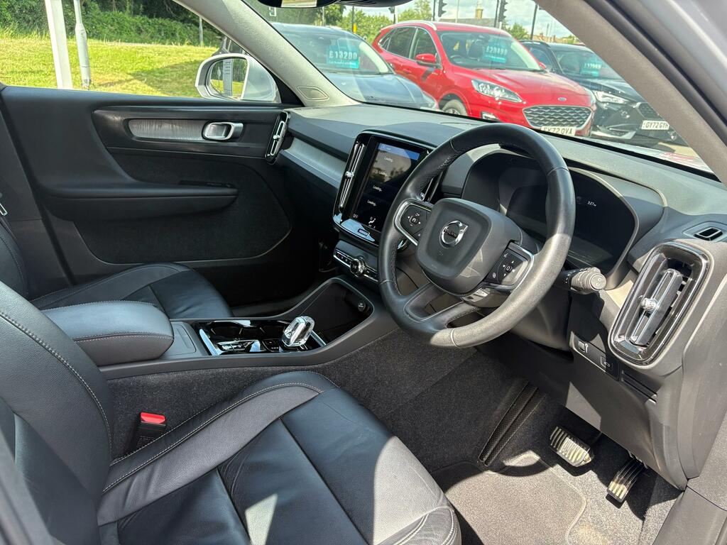 Volvo XC40 1.5 T3 163 Inscription Geartronic SL71UUJ Silver #4