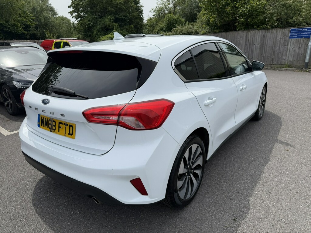 Ford Focus 1.0 Ecoboost 125 Zetec WM68FTD White #5