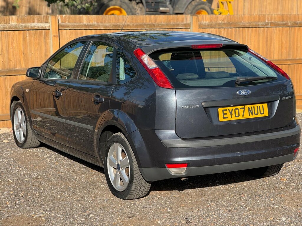 Ford Focus 1.6 Zetec Climate Estate 161 G Blue #7