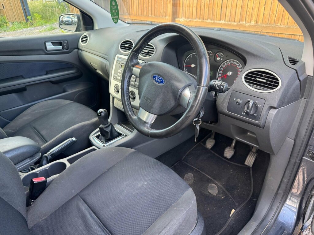 Ford Focus 1.6 Zetec Climate Estate 161 G Blue #16