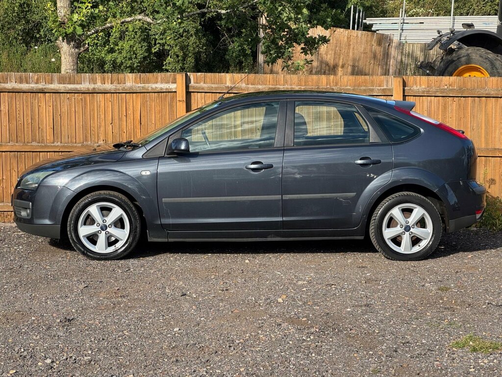 Ford Focus 1.6 Zetec Climate Estate 161 G Blue #8