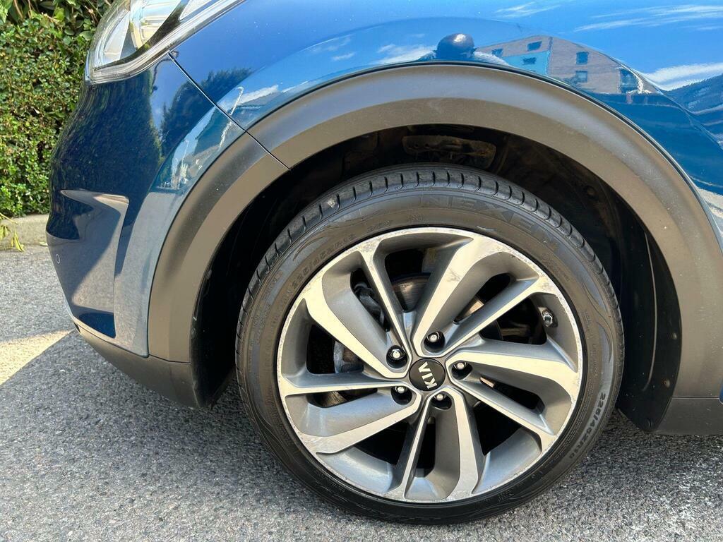 Kia Niro  White #76