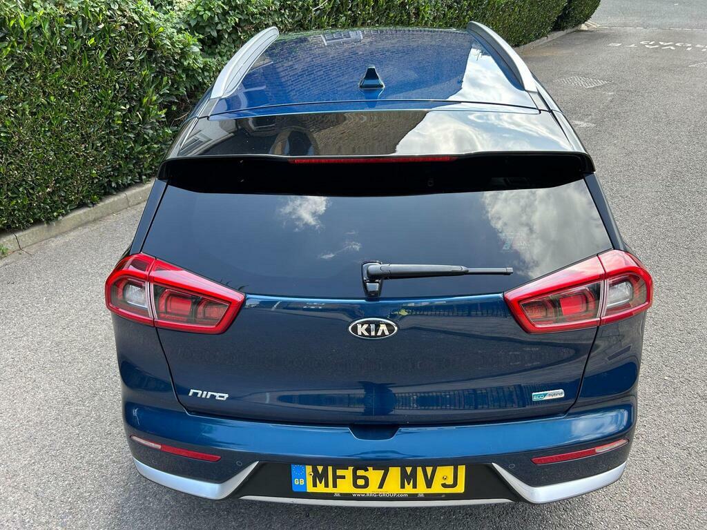 Kia Niro  White #57