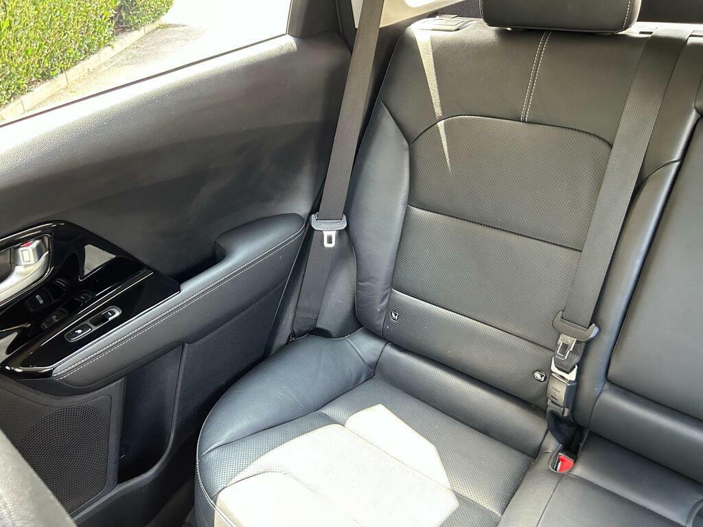 Kia Niro  White #39