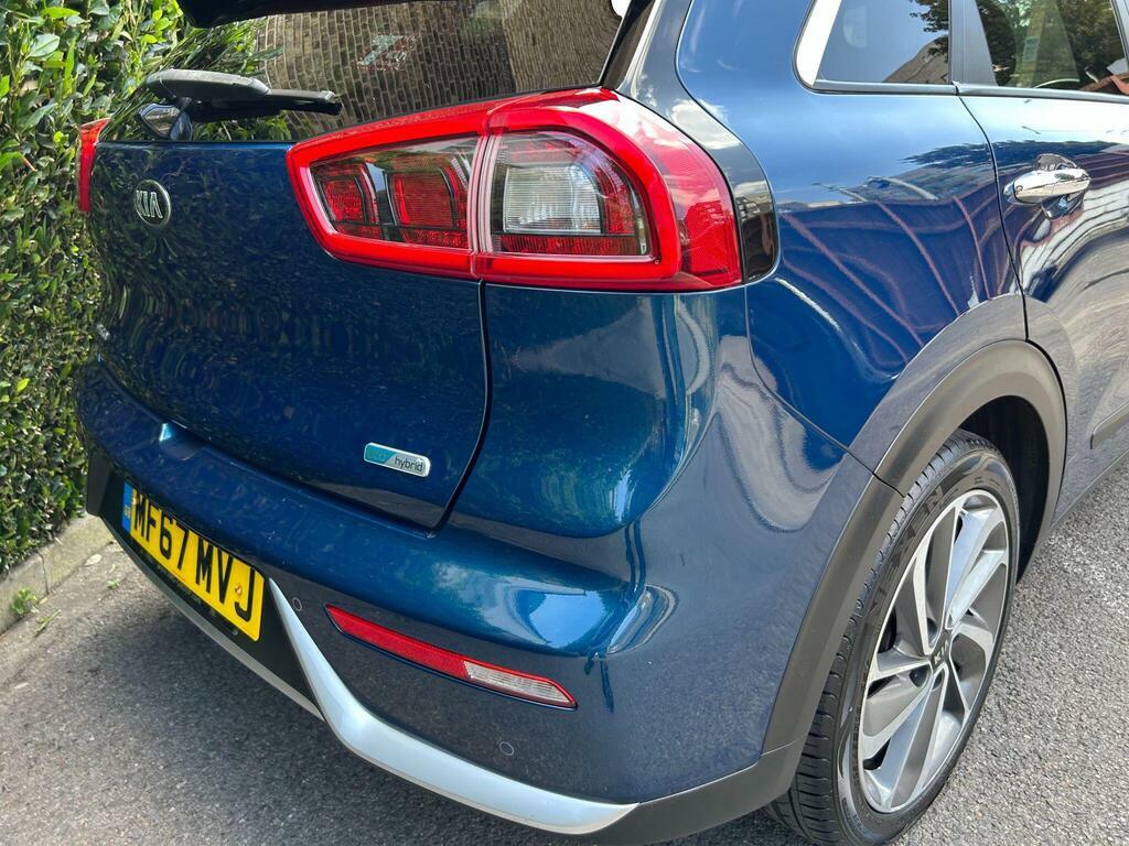 Kia Niro  White #73