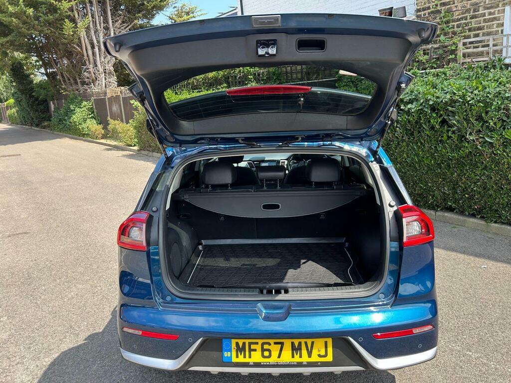 Kia Niro  White #54