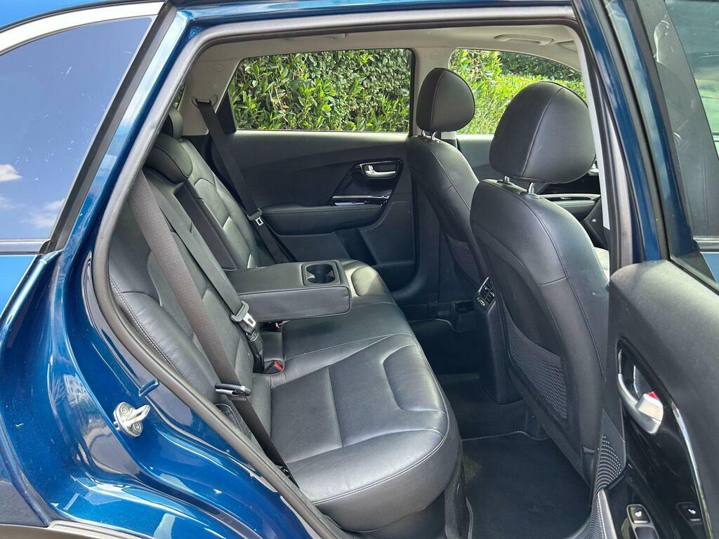 Kia Niro  White #35