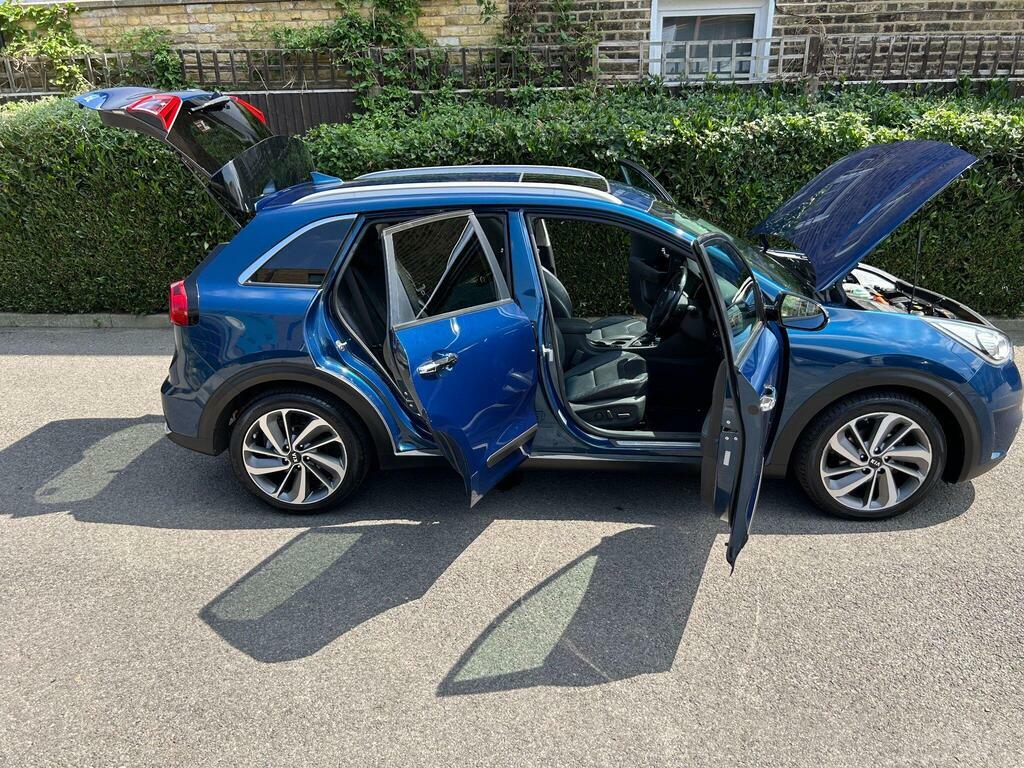 Kia Niro  White #69