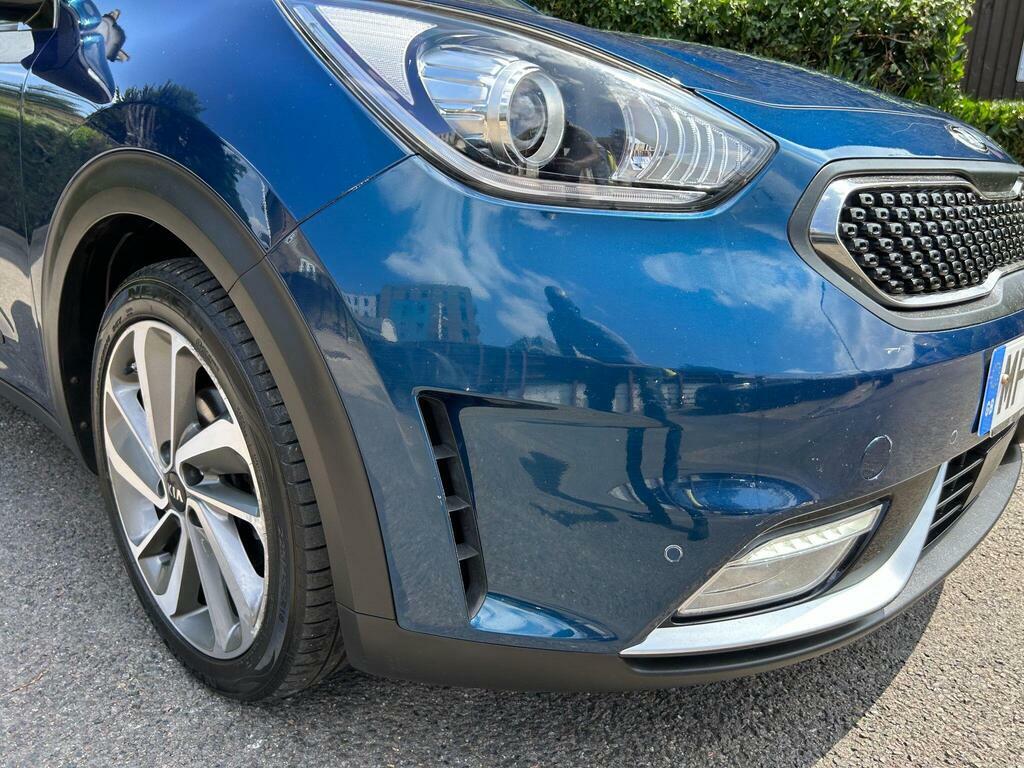 Kia Niro  White #74