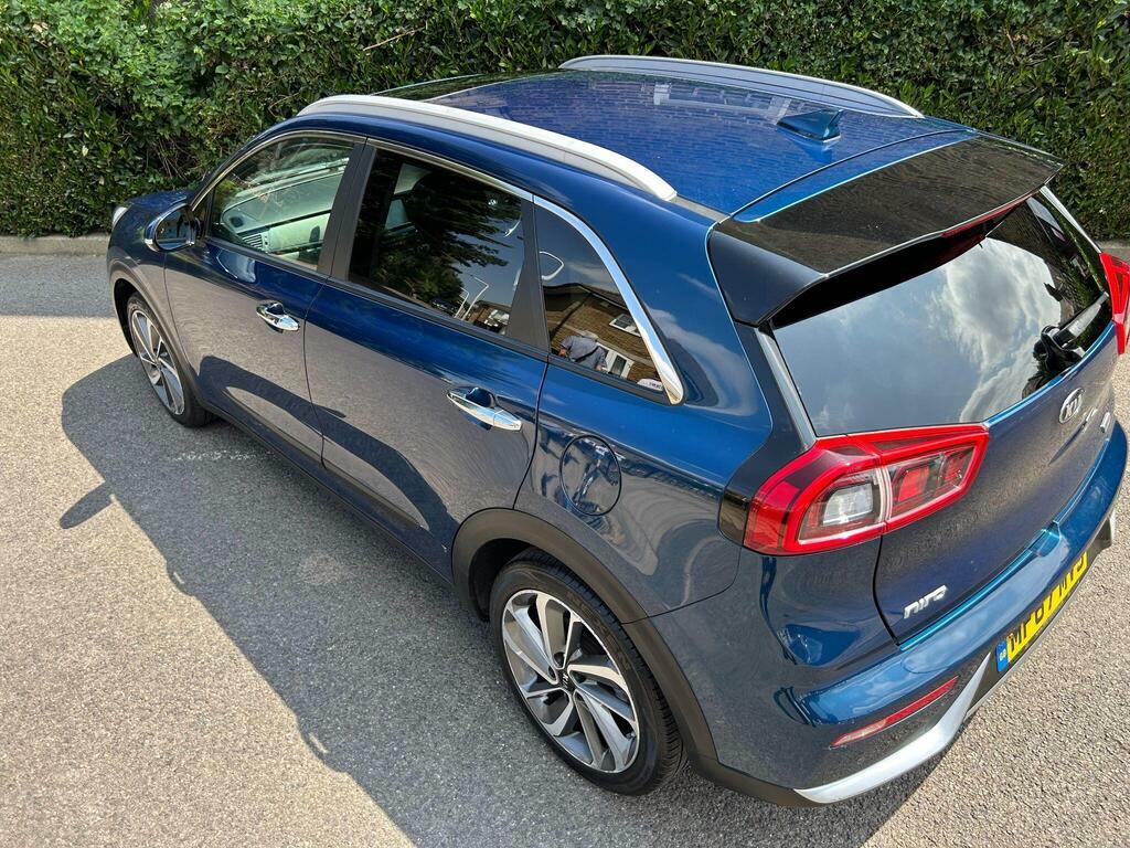 Kia Niro  White #66