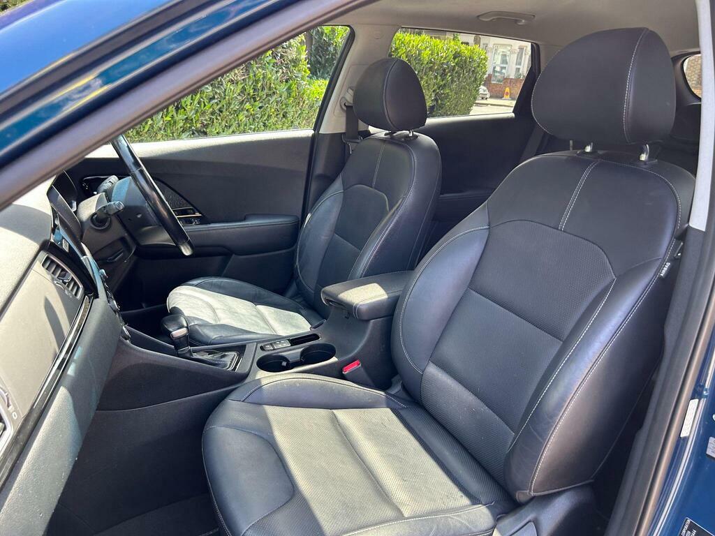 Kia Niro  White #19