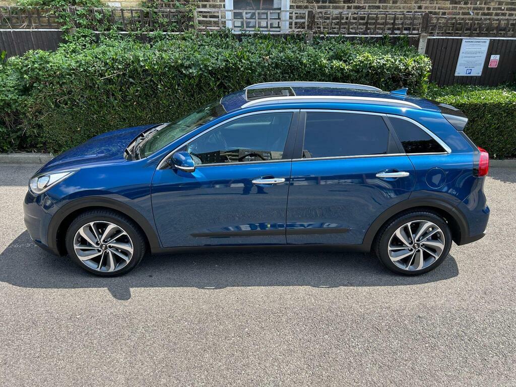 Kia Niro  White #60
