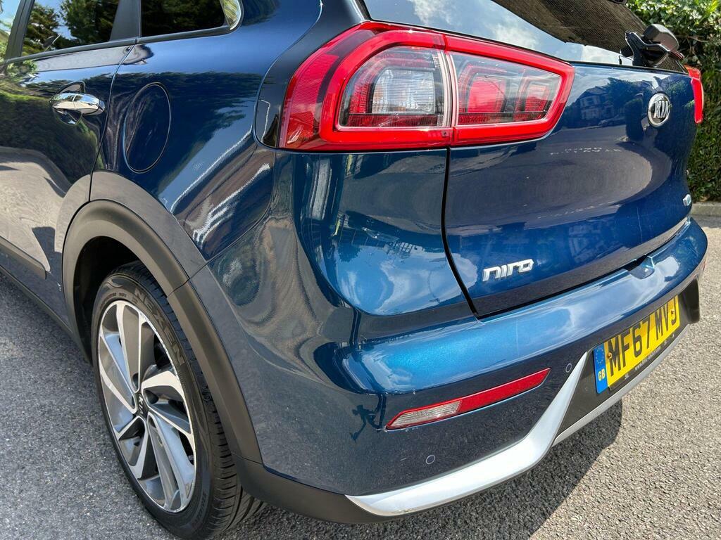 Kia Niro  White #72