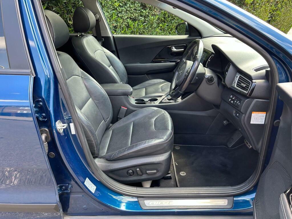 Kia Niro  White #16