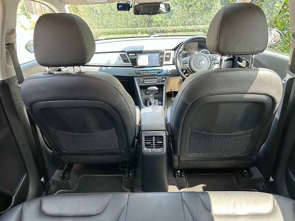Kia Niro  White #29