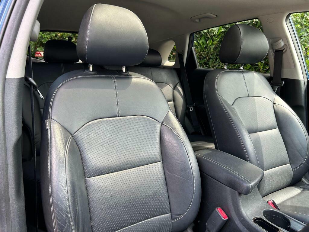 Kia Niro  White #20