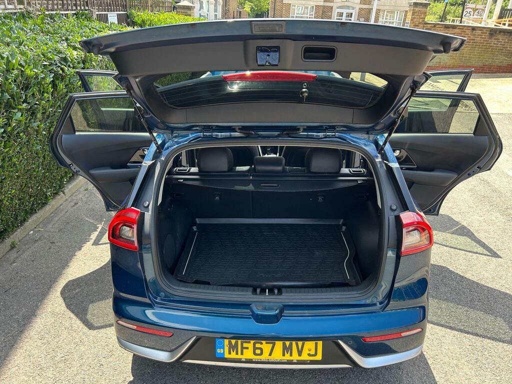 Kia Niro  White #68