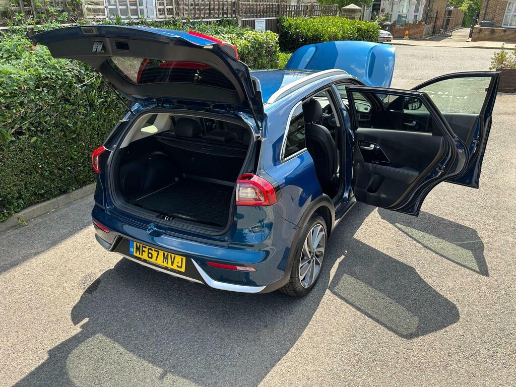 Kia Niro  White #67