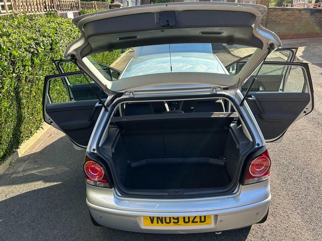 Volkswagen Polo 1.2 E Black #74