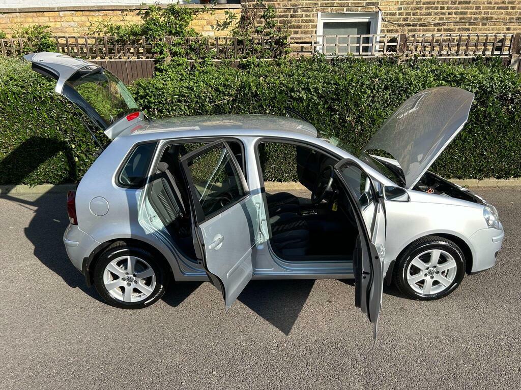 Volkswagen Polo 1.2 E Black #76