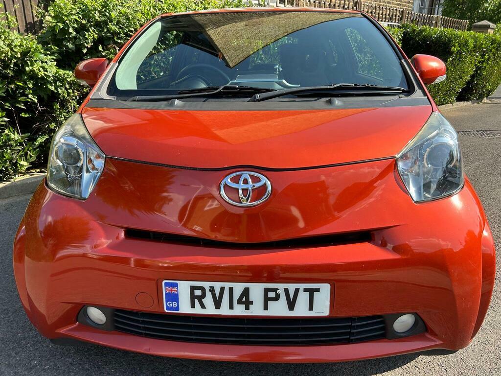 Toyota IQ Hatchback  #7