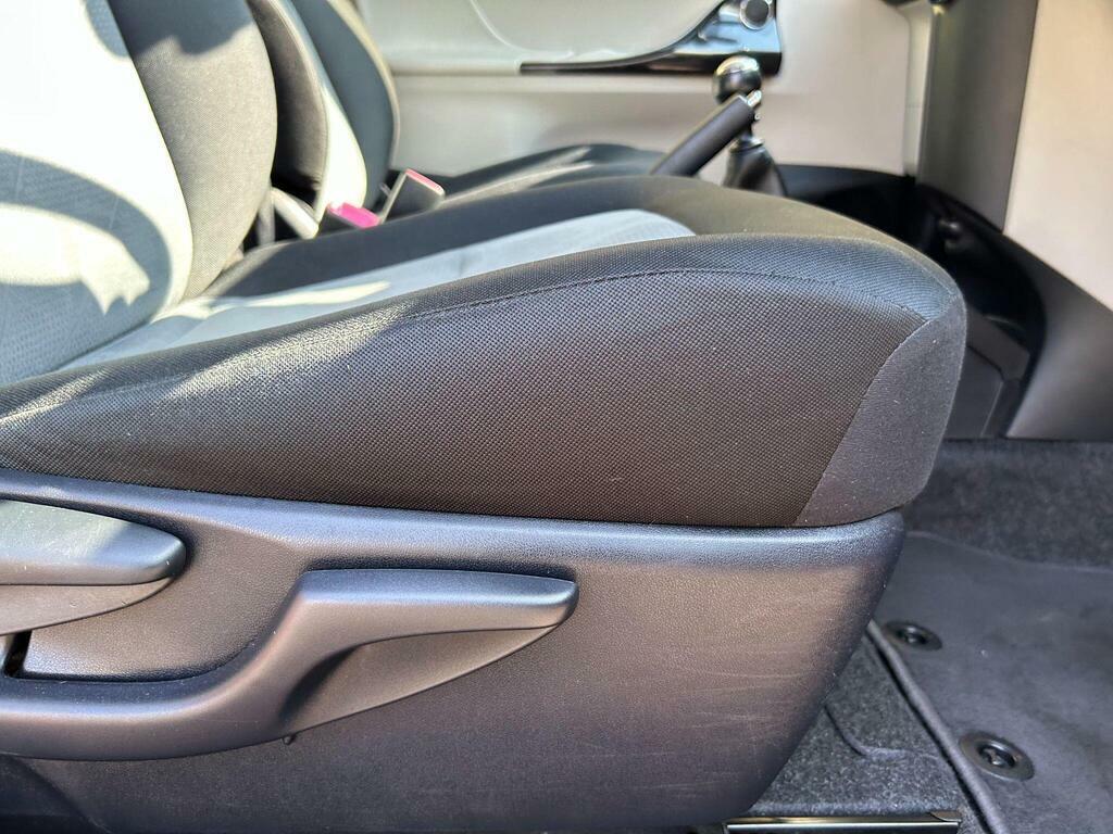 Toyota IQ Hatchback  #26