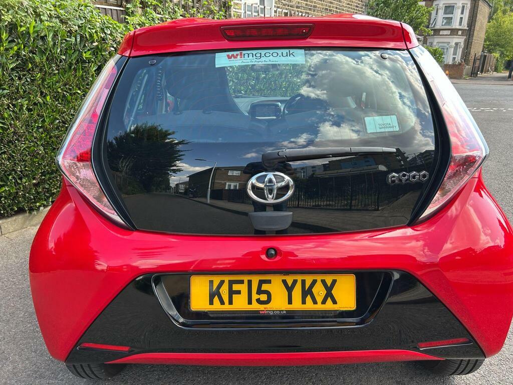 Toyota Aygo 1.0 Vvt-i X-pression X-wave Euro 5 Red #3