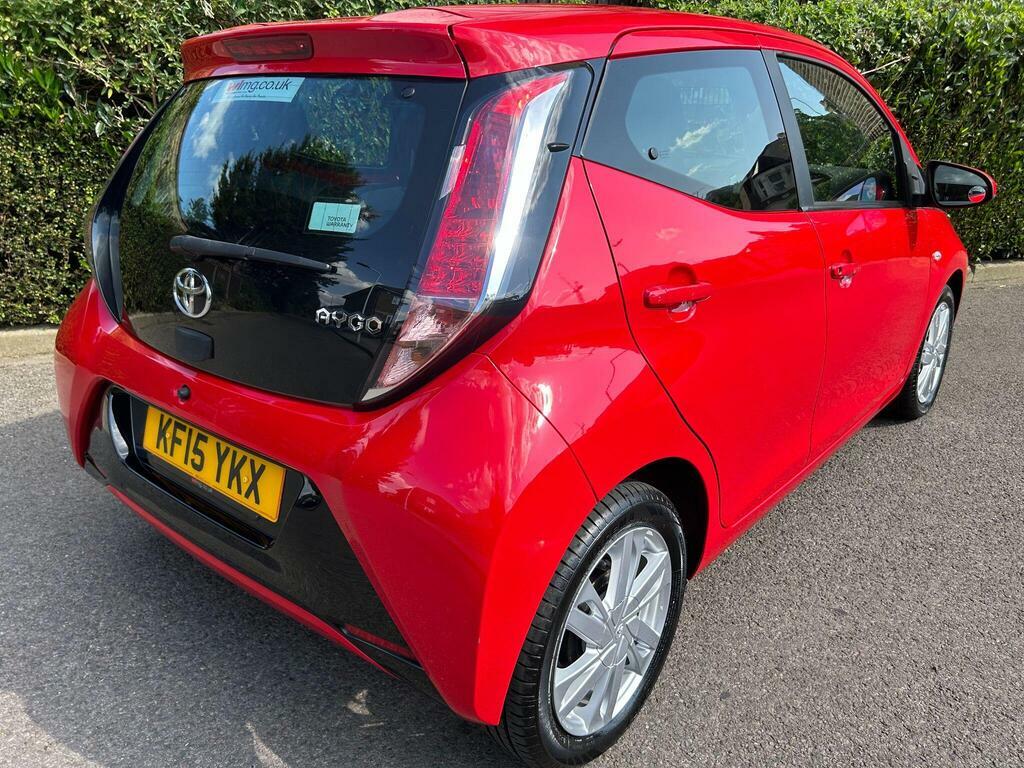 Toyota Aygo 1.0 Vvt-i X-pression X-wave Euro 5 Red #2
