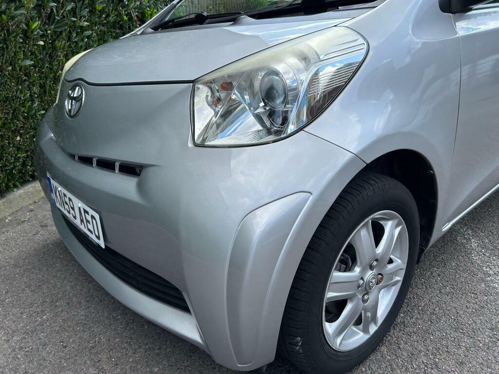 Toyota IQ Hatchback White #81