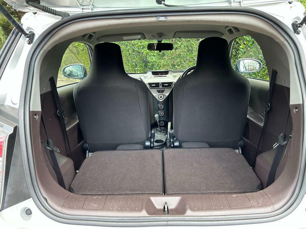 Toyota IQ Hatchback White #49