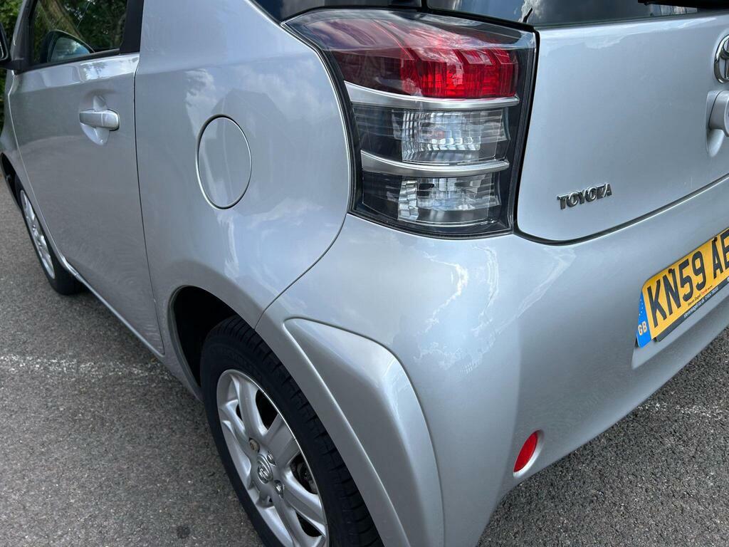 Toyota IQ Hatchback White #78