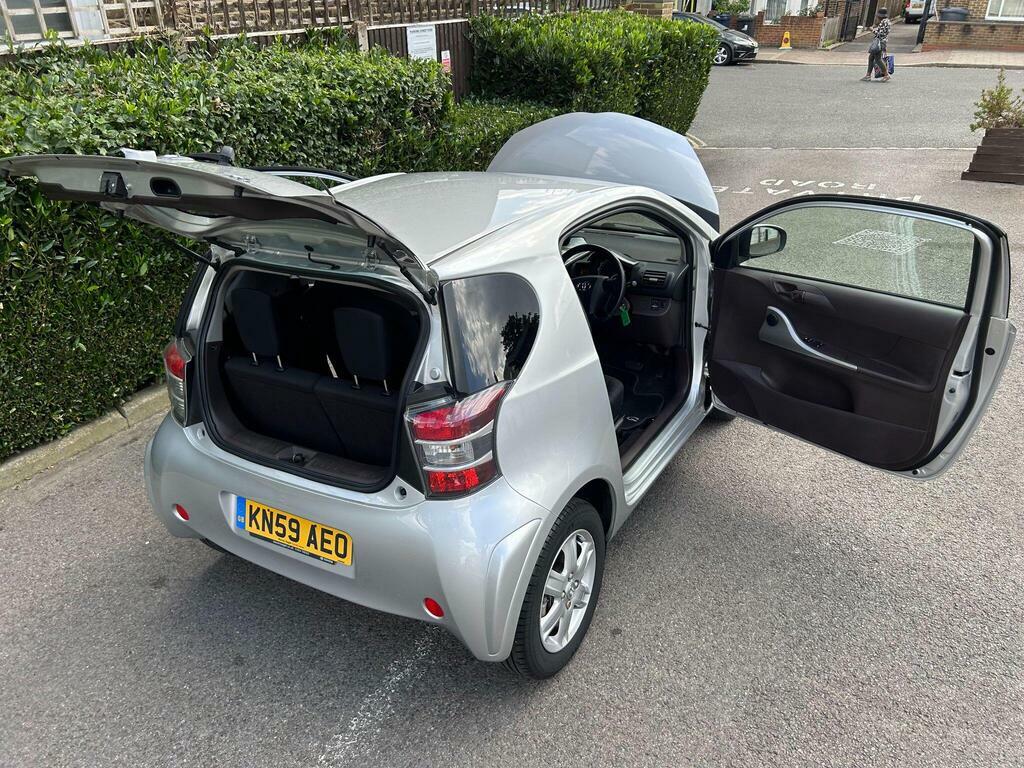 Toyota IQ Hatchback White #69