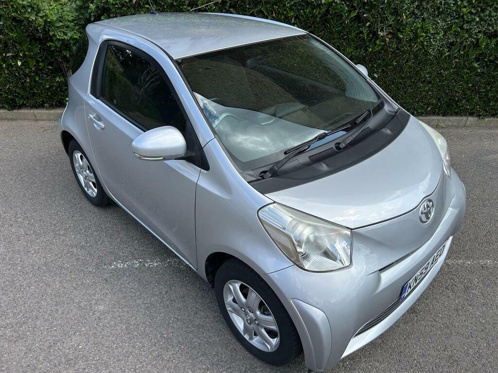 Toyota IQ Hatchback White #99
