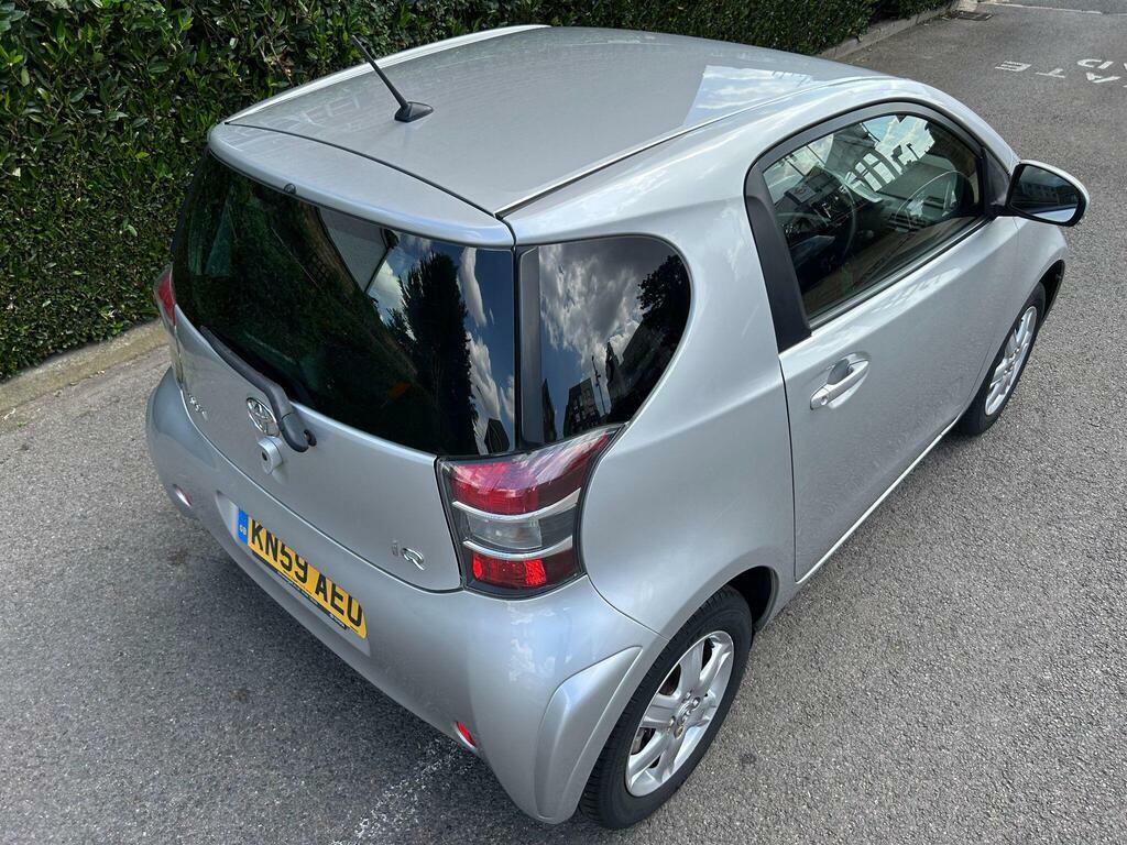 Toyota IQ Hatchback White #60