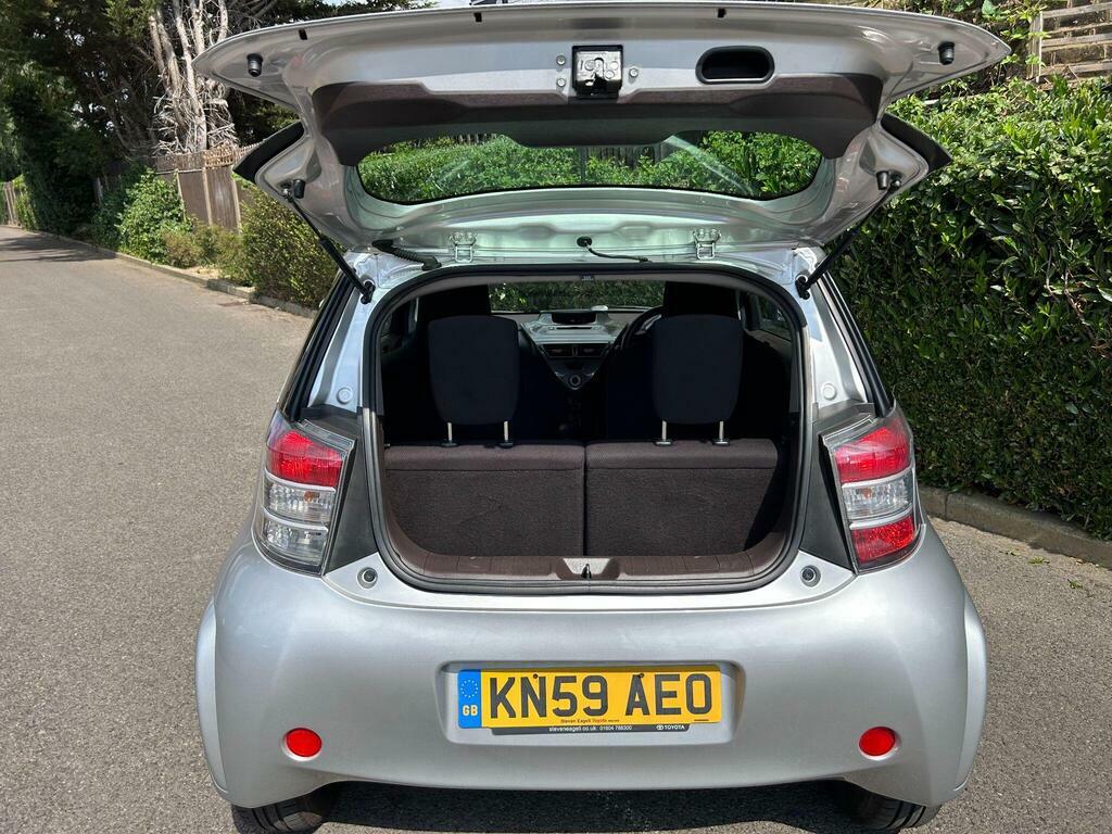 Toyota IQ Hatchback White #50