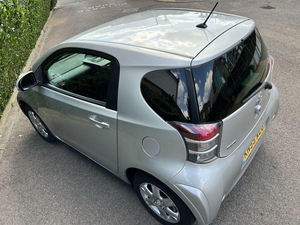 Toyota IQ Hatchback White #68