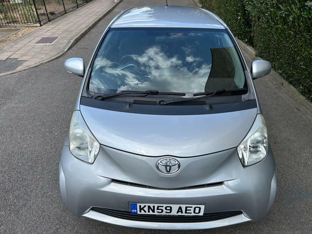 Toyota IQ Hatchback White #63