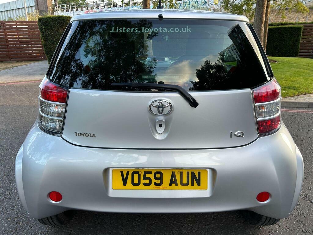 Toyota IQ 1.0 Vvt-i Euro 4 Silver #3