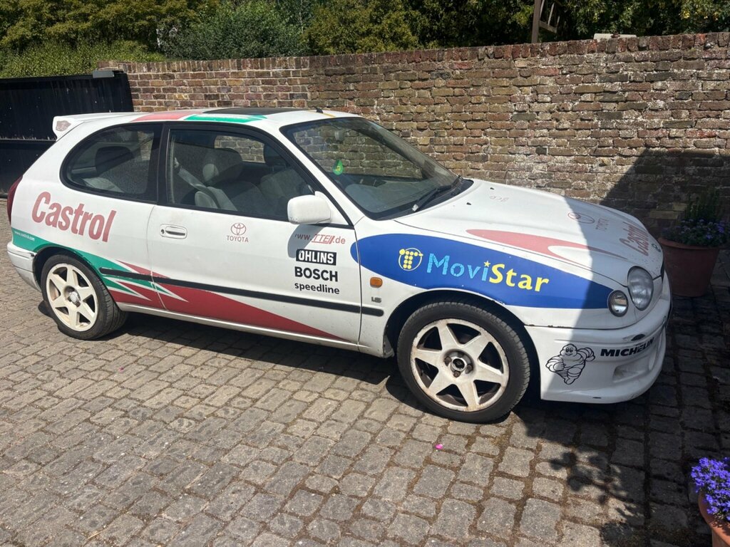 Toyota Corolla 1.6 Hatchback 88 Bhp White #3