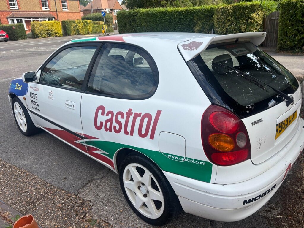 Toyota Corolla 1.3 Sportif White #6