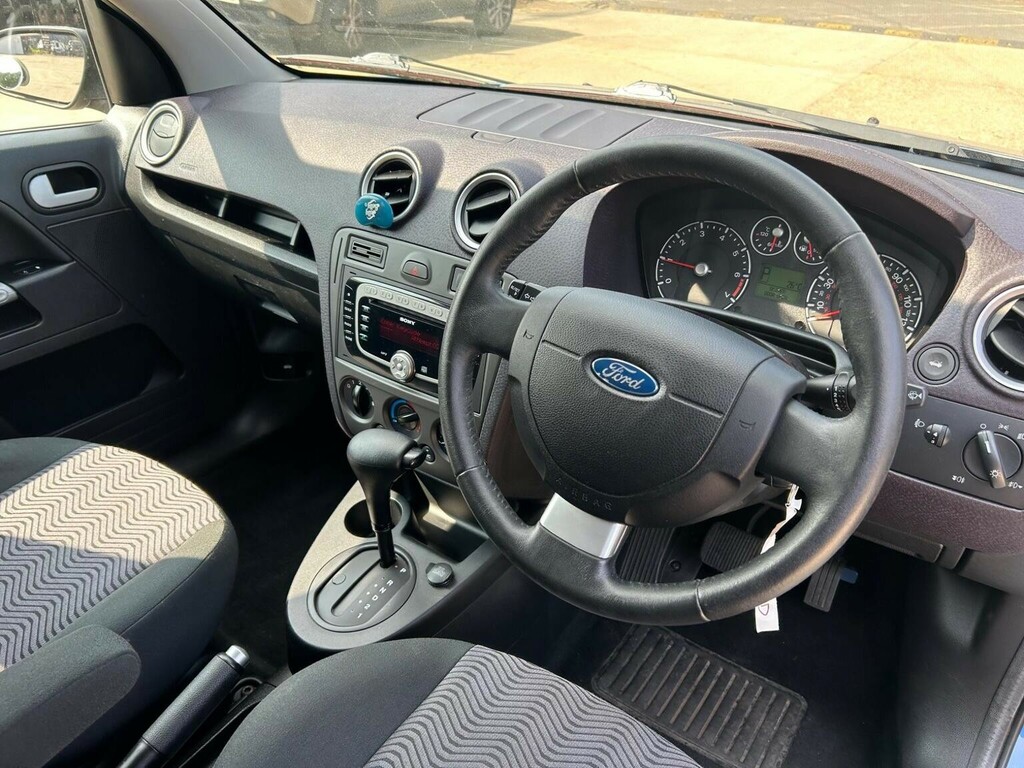 Ford Fusion 1.6 Zetec Climate Blue #14