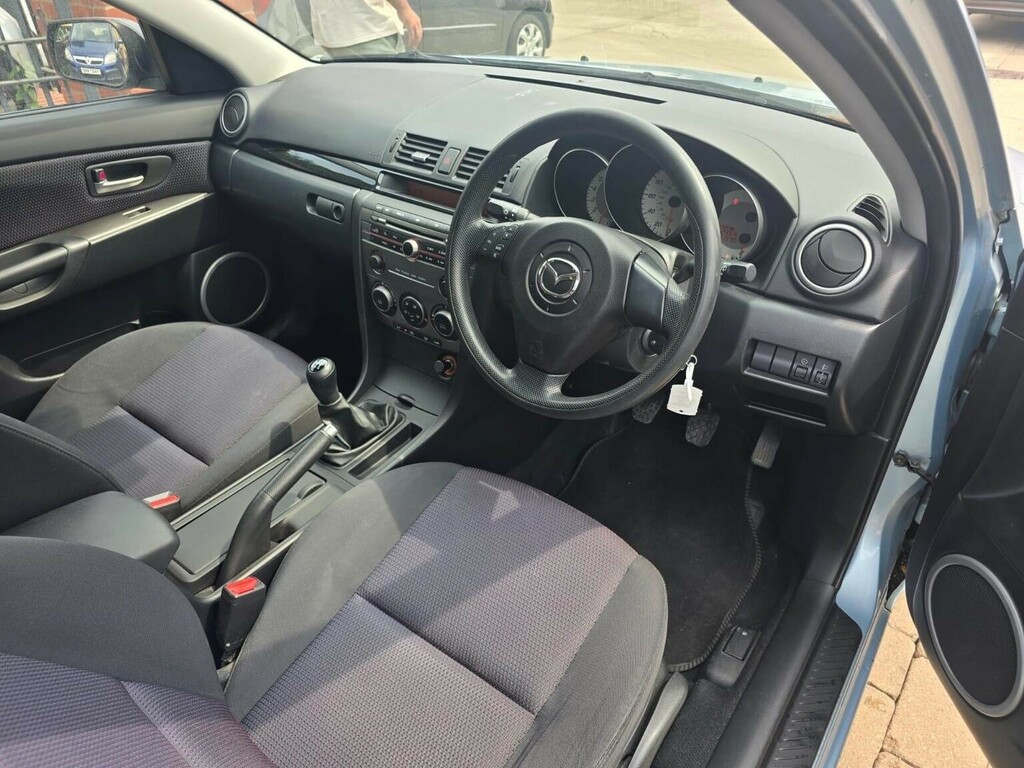 Mazda 3 06 Mazda Mazda3 1.6 Ts Hatchback Blue #10