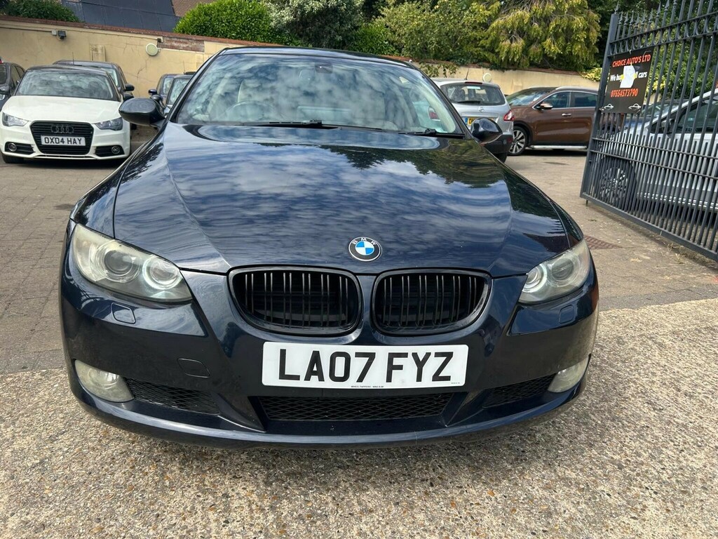 BMW 3 Series Estate Blue #10