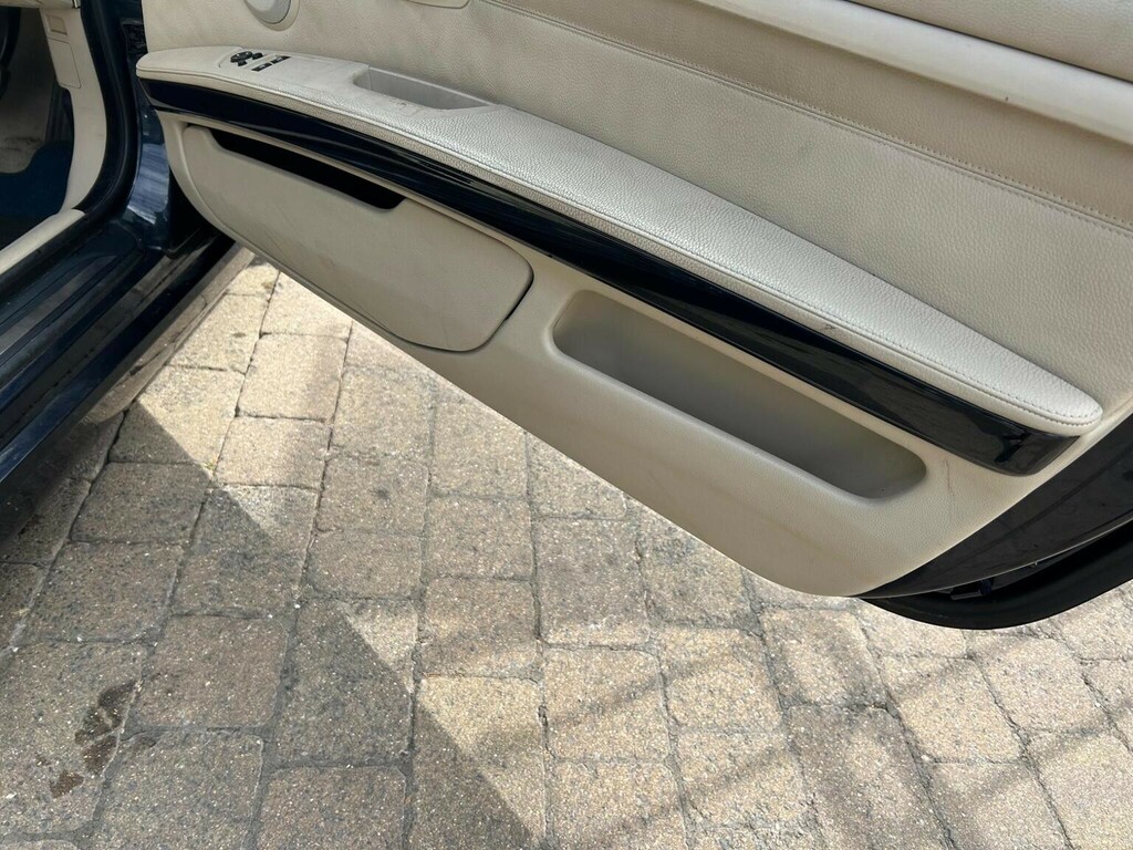BMW 3 Series Estate Blue #18
