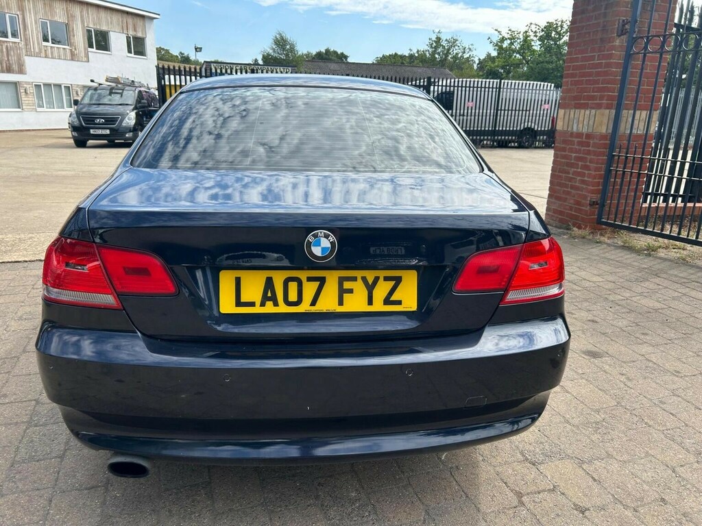 BMW 3 Series Estate Blue #7