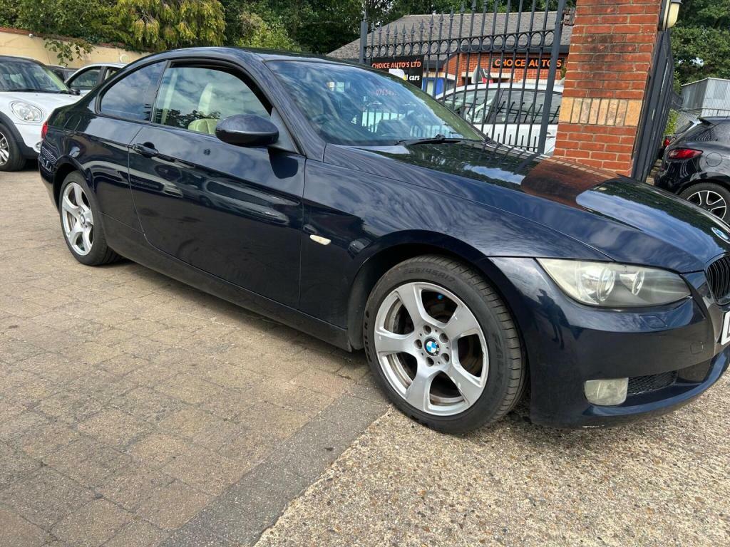 BMW 3 Series Estate Blue #20