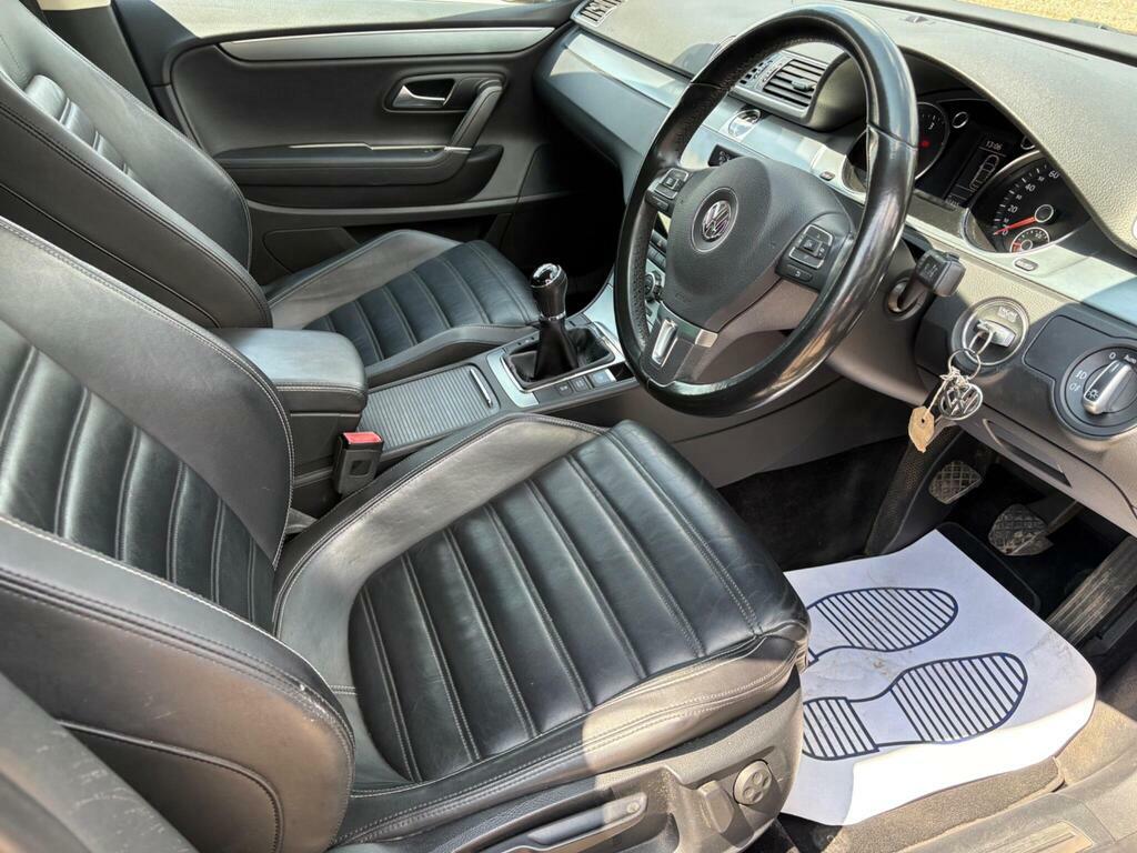 Volkswagen CC 2.0 Tdi Bluemotion Tech Gt Euro 5 S S Black #2