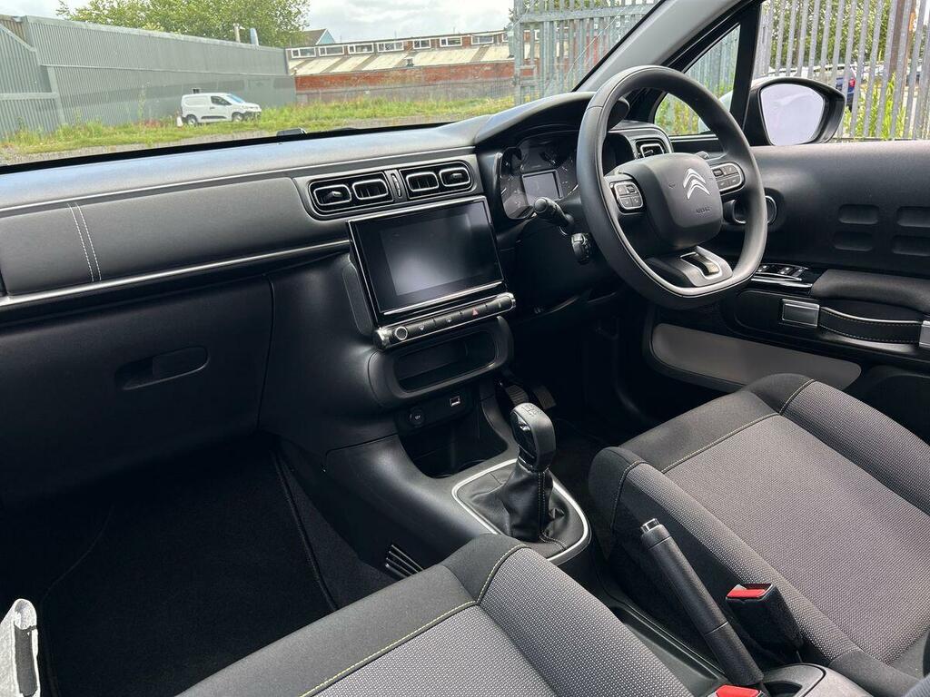 Citroen C3 1.2 Puretech C-series Edition Hatchback MT23RUO Black #2
