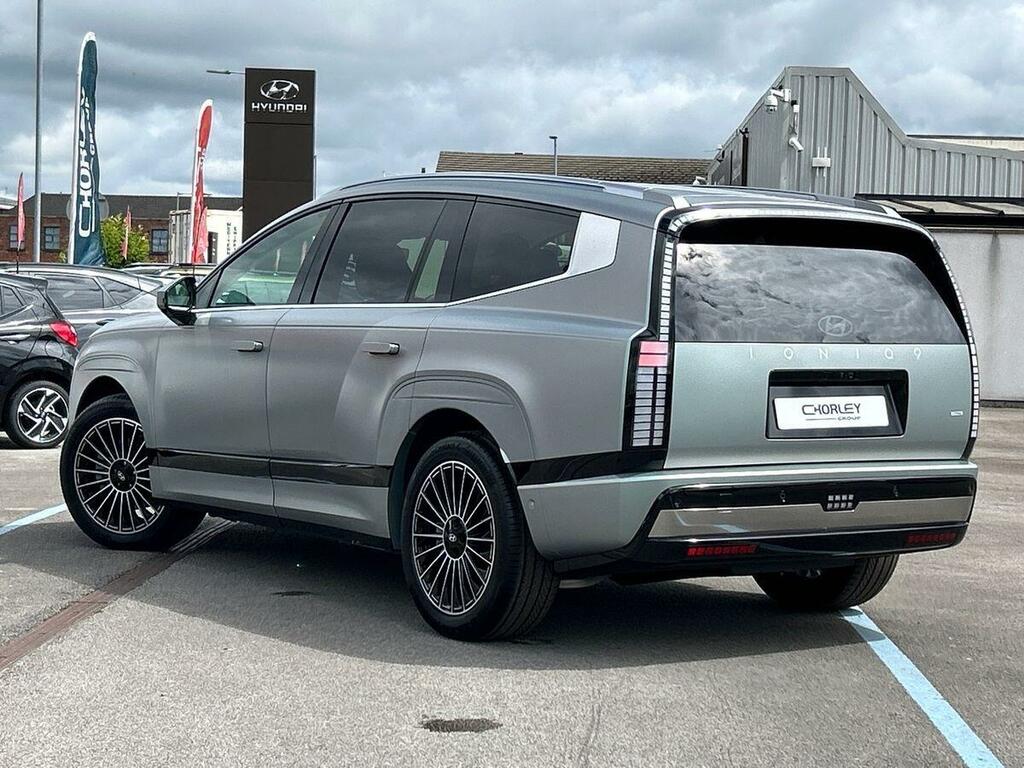 Hyundai Ioniq Estate Grey #3
